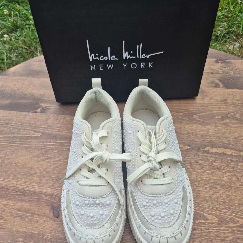 Nicole Miller New York Brita Pearl Multi Platform Sneakers Women 7 Pearl Studded